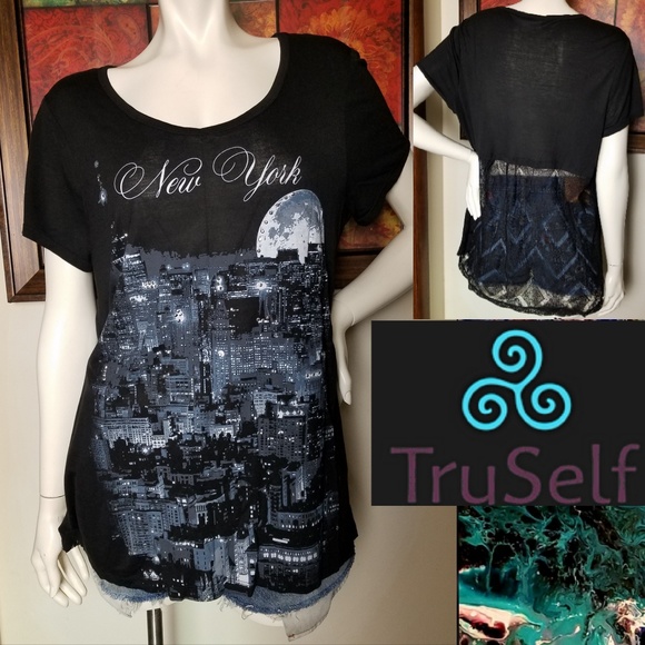 Tru Self. Tops - Unique 1/2 Back Lace Top NY Skyline Bling TUNIC XL